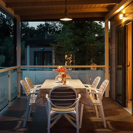 Camping Lovely Stacaravan In Vabriga With Swimming Pool Poreč