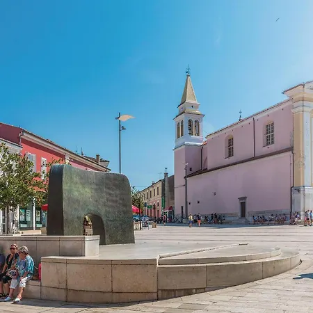 Lovely Stacaravan In Vabriga With Swimming Pool Camping Poreč