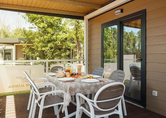 Κάμπινγκ Lovely Stacaravan In Vabriga With Swimming Pool