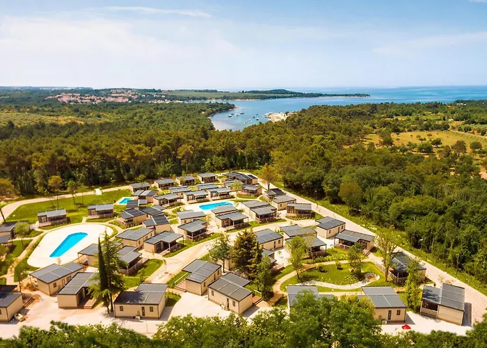 Lovely Stacaravan In Vabriga With Swimming Pool