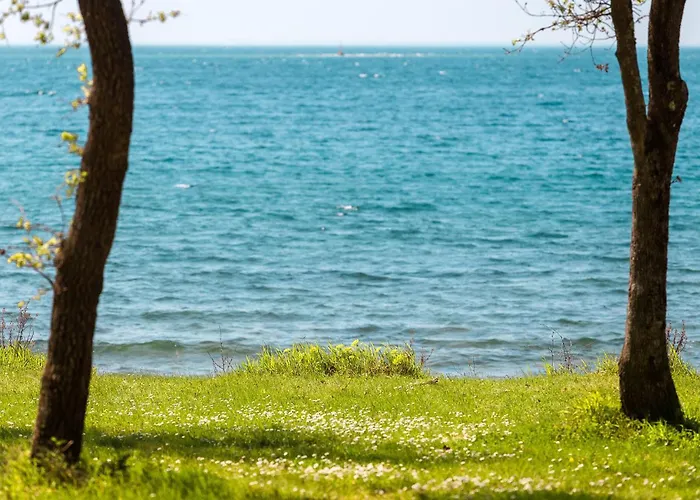 Κάμπινγκ Lovely Stacaravan In Vabriga With Swimming Pool 5*