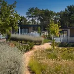 Lovely Stacaravan In Vabriga 5* Poreč