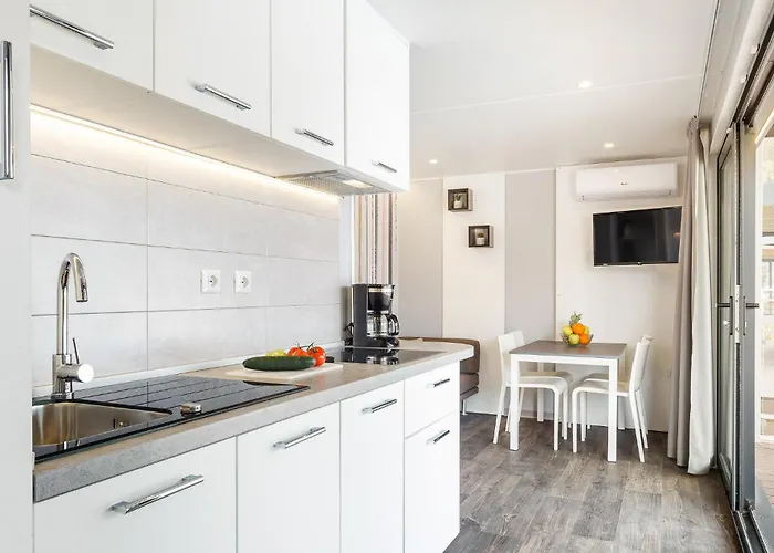 Lovely Stacaravan In Vabriga With Swimming Pool Kamp Porec